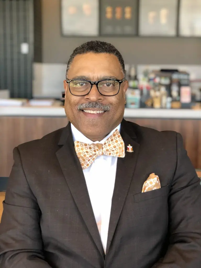 Arnold Reed Attorney Arnold E. Reed received his J.D. from the University of Iowa College of Law in 1990. Prior to graduation, Mr. Reed was named Associate Editor of the Law Review.